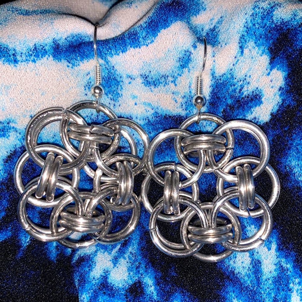 Celtic knot earrings!!